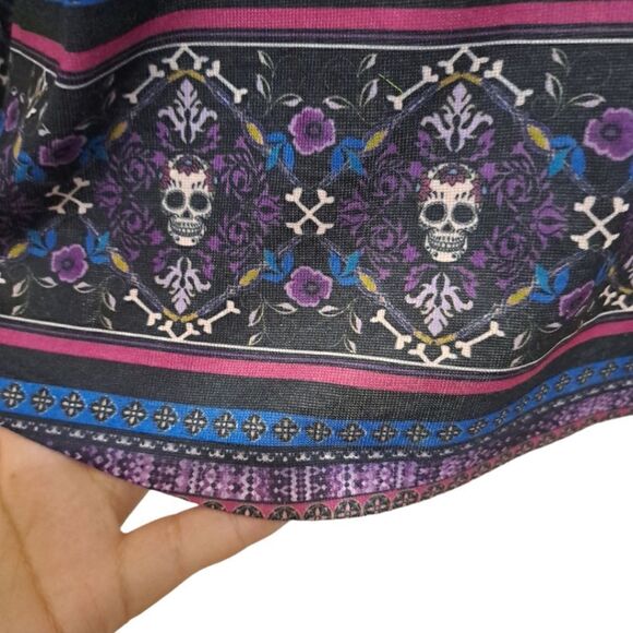 NWT Day Of The Dead Skulls Skeletons Embellished Shirt Size S - Picture 4 of 6